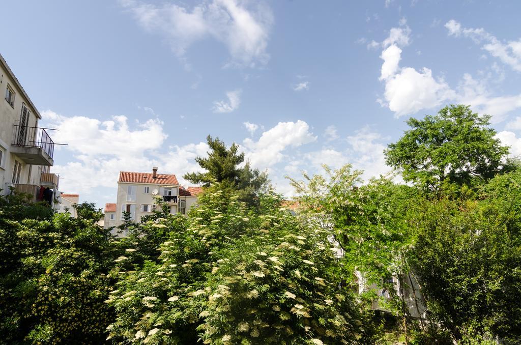 Ruby Apartament *